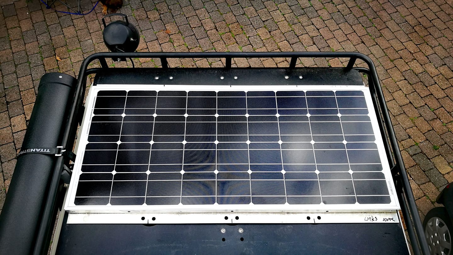 Endlich autark - unser Solarpanel ist auf dem Dach