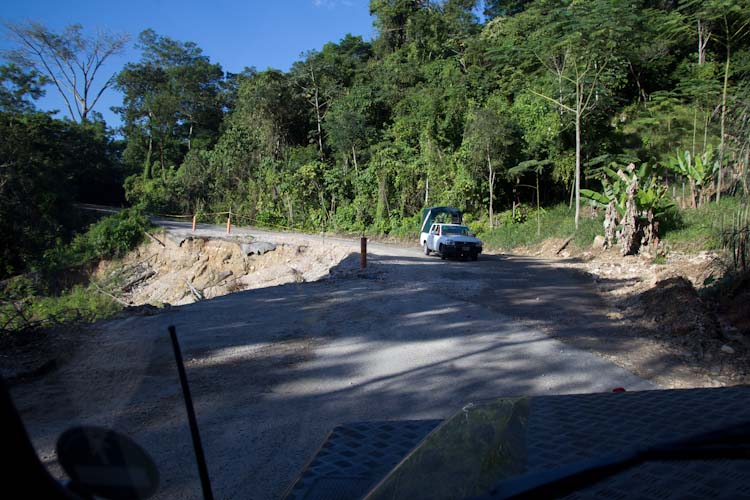 Pretty bad road on the way to Palenque2