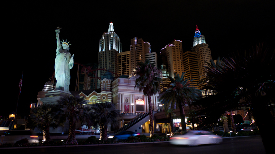 Las Vegas - New York New York by night