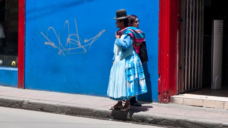 Bolivia: La Paz - street life