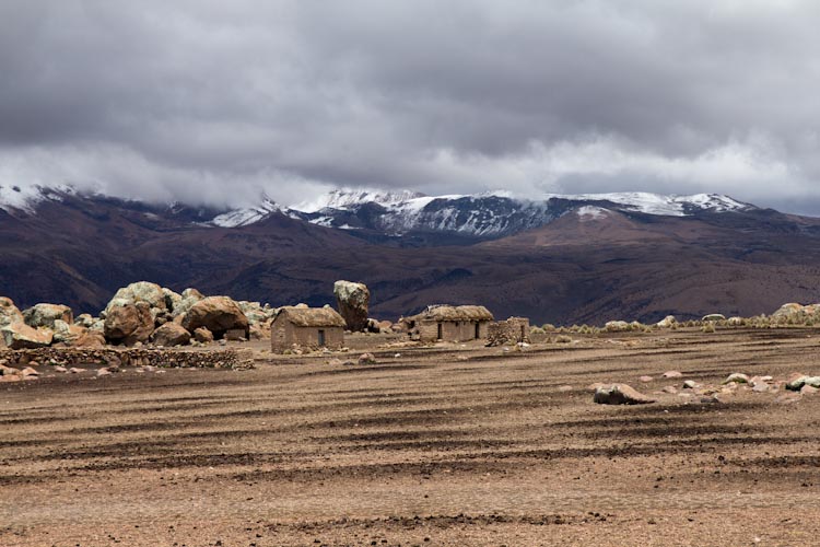 Bolivia: Sajama NP - basic village