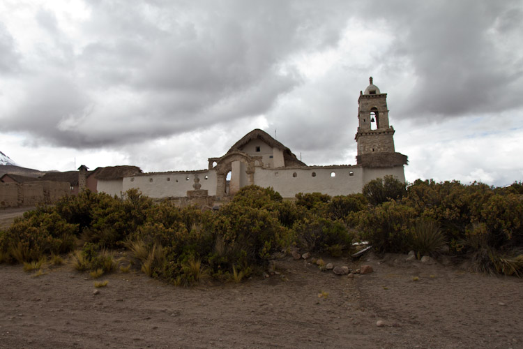 Bolivia: Sajama NP - nice church