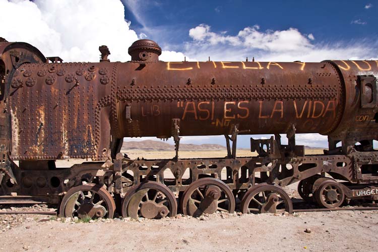 Bolivia: Uyuni - Train Cementery