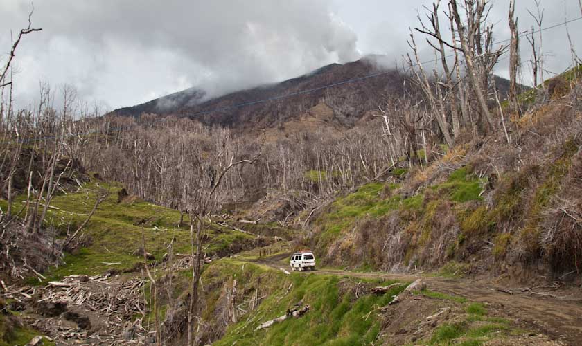 Costa Rica: Central Highlands - NP Turrialba: surreal landscape