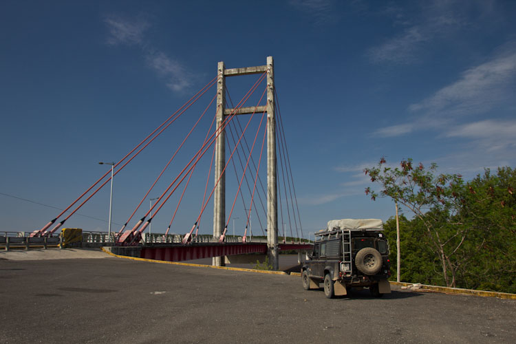 Costa Rica: Peninsula de Nicoya - Puente de la Amistad