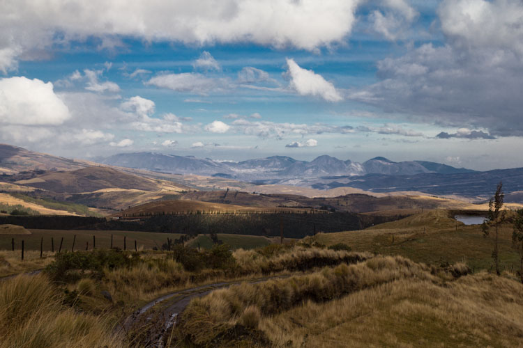 Ecuador: Reserva Cayambe - view in direction of Laguna Mojanda