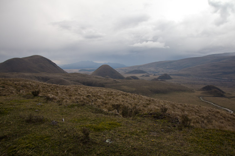 Ecuador: NP Cotopaxi - Section Medias Naranjas