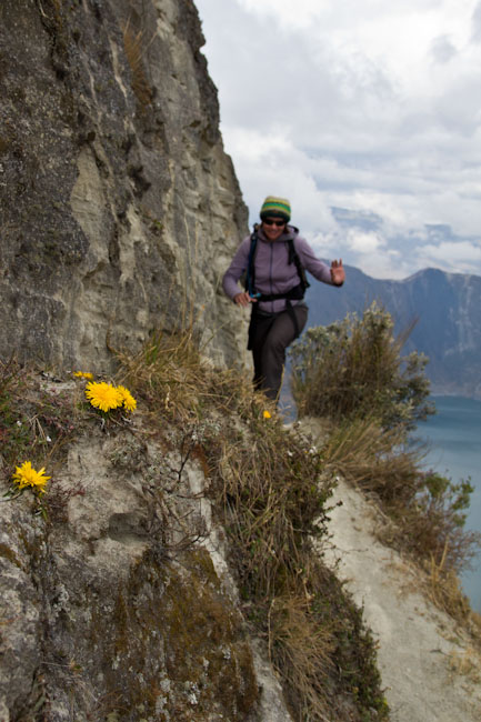 Ecuador: Quilatoa Crater - and steep paths