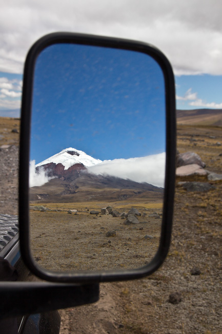 Ecuador: Ruta de los Volcanos - View to Cotopaxi