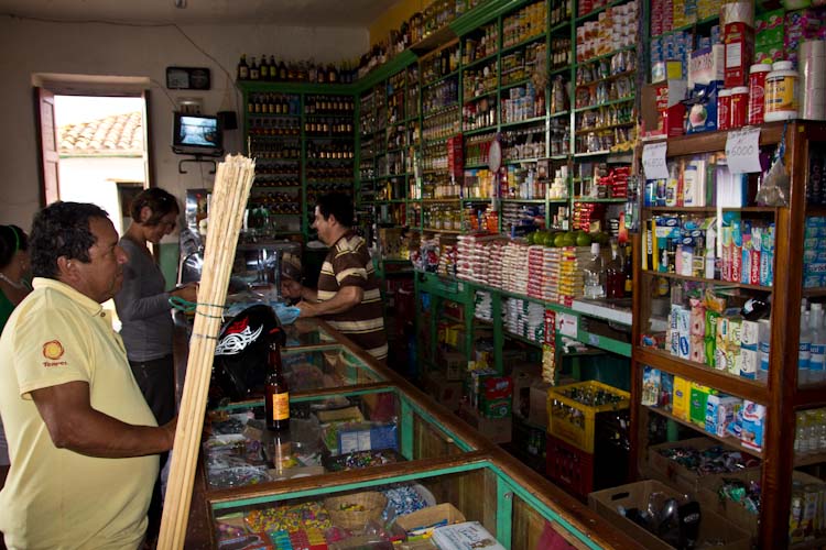 Colombia: Central Highlands - Barrichara: typical tienda