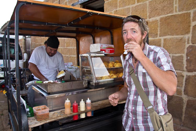 Colombia: Central Highlands - Barrichara: yammi Empanada2