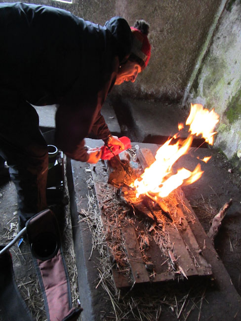 Colombia: Southern Region - NP Purace: making fire