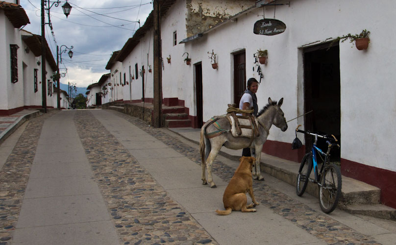 Colombia: Los Estoraques - Playa de Belen