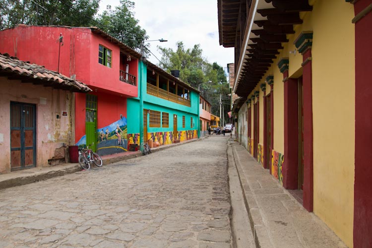 Colombia: Central Highlands - Raquira