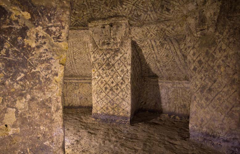 Colombia: Southern Region -Tierradentro: Tomb Painting