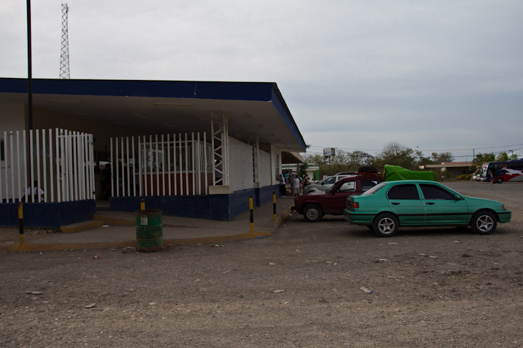 Nicaragua: Penas Blancas; border to Costa Rica