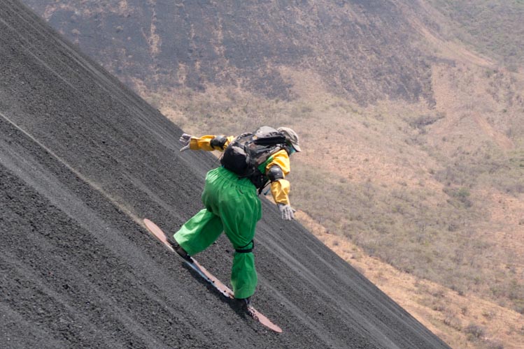 Nicaragua: Cerro Negro Volcano Boarding