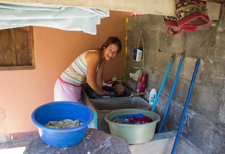Nicaragua: Laundry by hand