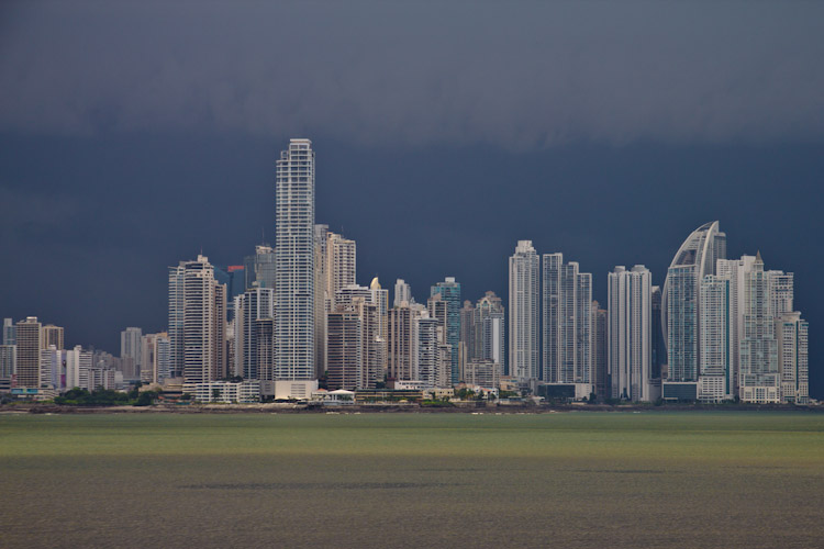 Panama: Panama City - Skyline in Thunderstorm