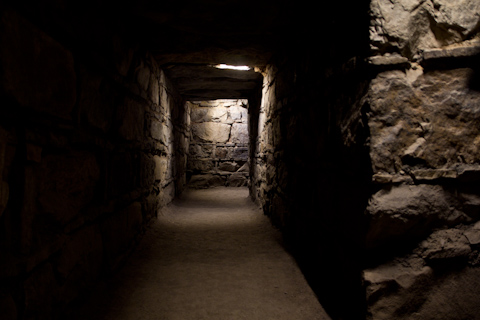 Peru: Chavin - Tunnel