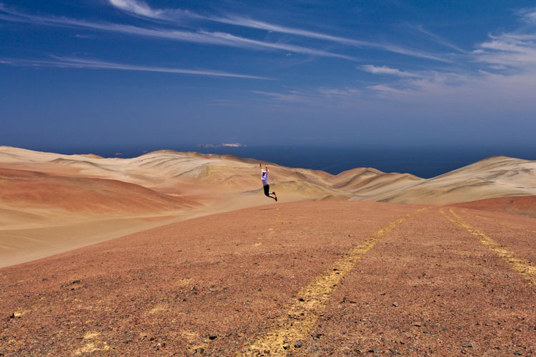 Peru: Reserva Paracas - Jumping ...