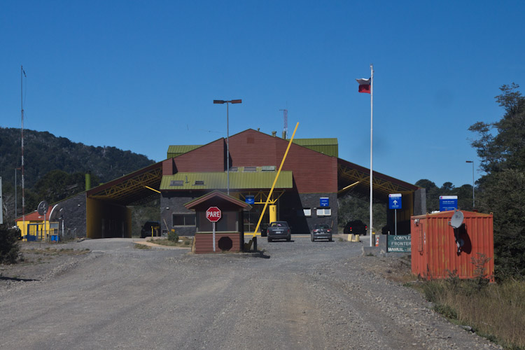 Chile: Paso Mamuil Malal - Border