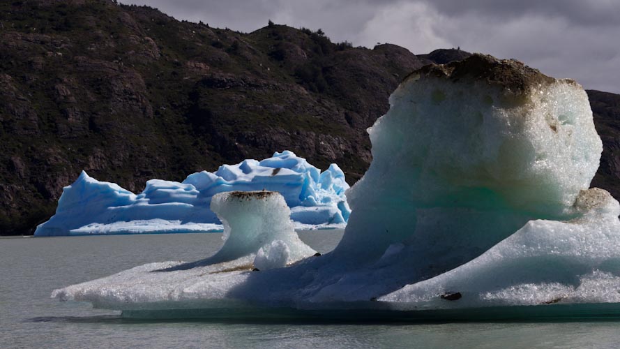 Chile: NP Torres del Paine - Lago Grey