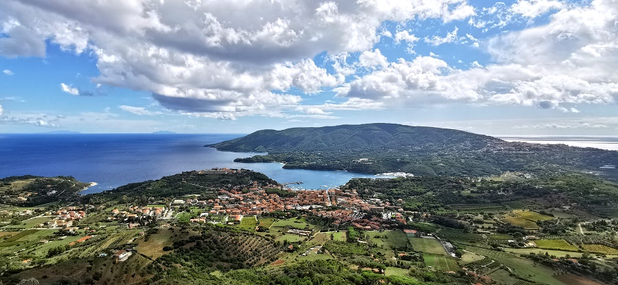 Blick auf Porto Azzurro