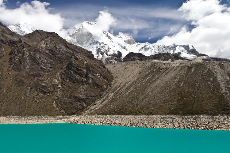 Peru: Cordillera Blanca - Laguna Paron, 4.200m