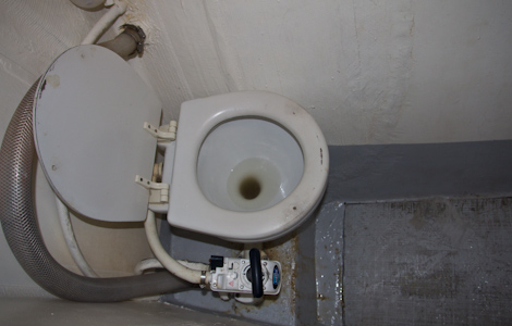 Toilette / Restrooms